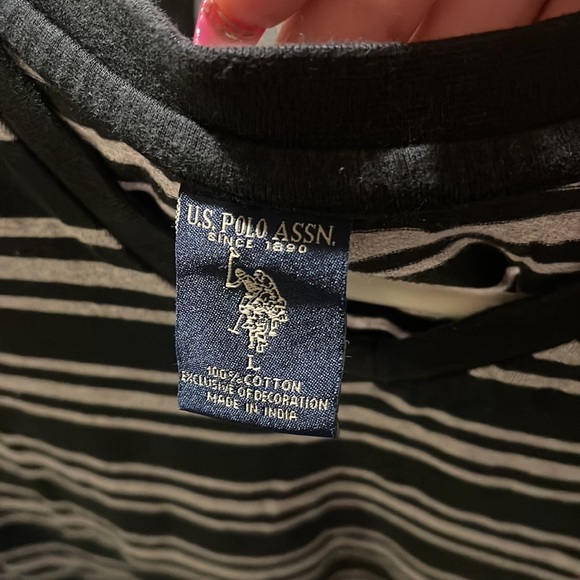 US Polo Assn Mens Large Vneck T - Picture 3 of 3